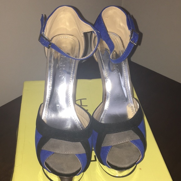 Blue, Grey and Black platform heel - Picture 2 of 4